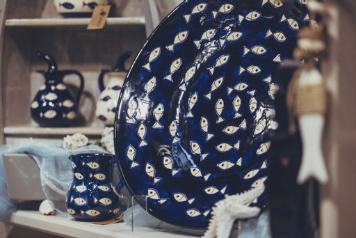 Navy dish and jug with fish design